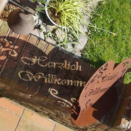 Haus Suederende Bed and Breakfast 3*